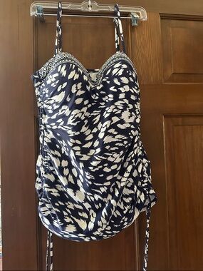La Blanca Navy and White Printed Camisole Tankini Top